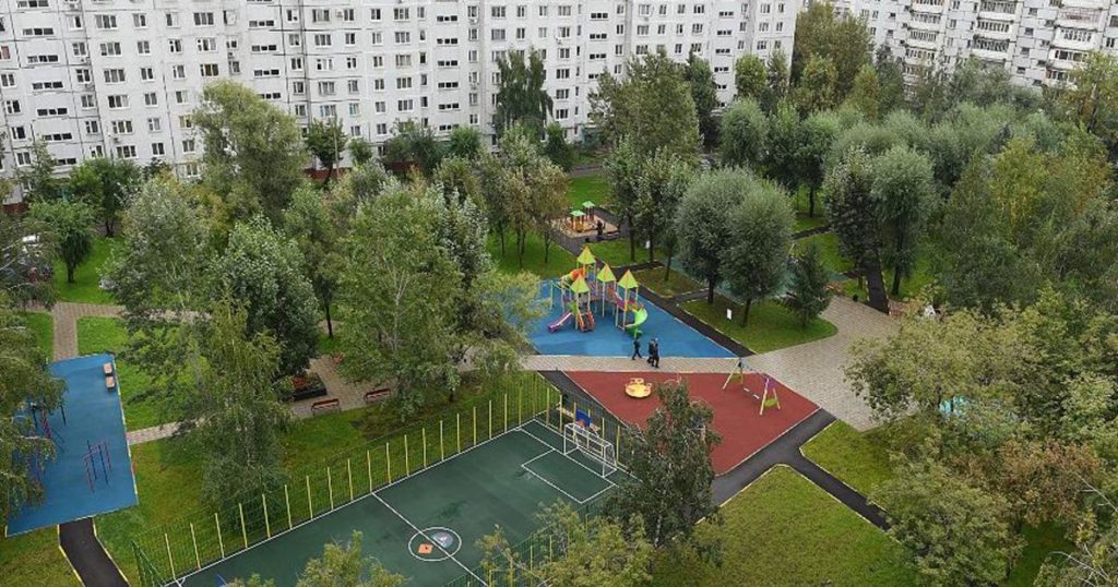 программа наш двор